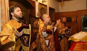 Come vanno recitate le preghiere della Liturgia?